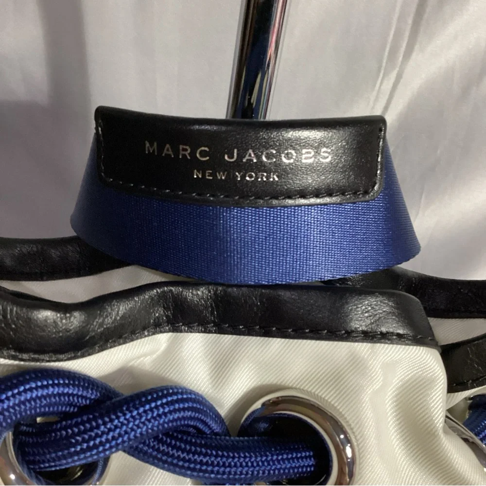 Marc Jacobs Red White Black Unisex Sport Nylon Bucket Sling Duffle Backpack NEW